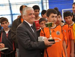 Halı Sahada Şehit Olan Kerman Çifti Anısına Futbol Turnuvası