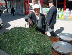 YEMLİK 8 TL’DEN PAZARA ÇIKTI