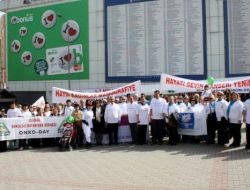 KANSERE KARŞI YÜRÜDÜLER