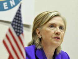 Clinton: Esed’i Rusya’nın Hareketsizliği Ayakta Tutuyor