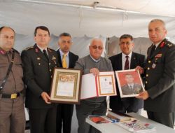 Şehit Üsteğmen Şarlak'ın Berat Ve Onur Belgesi