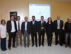 Sağlık Çalışanlarına Bilinçli İlaç Kullanımı Anlatıldı