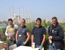 James Bond'un Oyuncuları Adana'yı Mesken Tuttu