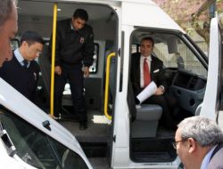 Erol Evcil Adliyeden Ayrılırken Bindiği Minibüsün Kapısı Koptu