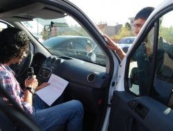 Polis, Kürtçe Ve Türkçe Anonsla Vatandaşları Uyuşturucuya Karşı Uyardı