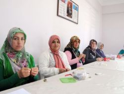 Mamak Aile Merkezleri Kadınlara Meslek Edindiriyor