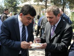 Belediye Başkanı Fadıloğlu, Vatandaşların Kutlu Doğum Coşkusuna Ortak Oldu