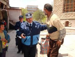 Aksaray'da Dilenci Operasyonu