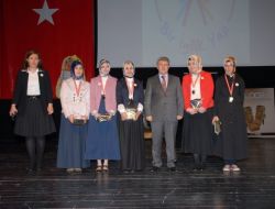 Liseliler İyilik Yaptı Ödülleri Kaptı