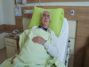 Nuri Sesigüzel hastaneye kaldırıldı
