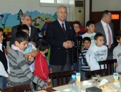 Manisa Valisi Daşöz, Çocuk Evlerinde Kalan Çocuklarla Biraraya Geldi