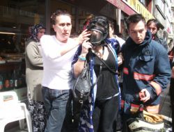 Evi Yanan Travesti Olay Çıkardı