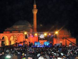 Trt, Veysel Karani Külliyesi'nde Kutlu Doğum Etkinliği Düzenledi