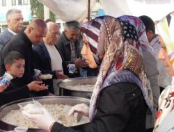 Kutlu Doğum Etkinliğinde Konuklara Etli Pilav İkram Edildi