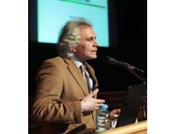 Moral Değerlerin Zayıflaması İntiharları Artırıyor