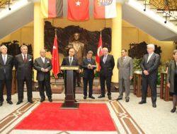 Hessen Eyaleti Heyeti, Güne Valilik Ziyareti İle Başladı