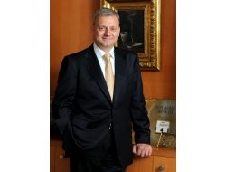 Yapı Kredi, Kobi'ye Odaklanıp 'Akıllı' Büyüyecek