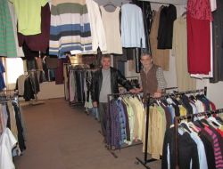 Karasu’da Yoksullar İçin Ücretsiz Mağaza Açıldı