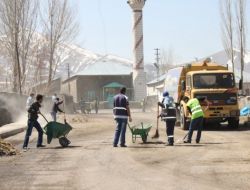 Palandöken Belediyesi, Gccekondu Semtlerinde Temizlik Çalışması Başlattı