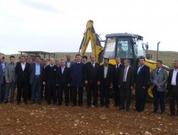 Yeşilli'de Sera Projesinin Temeli Atıldı