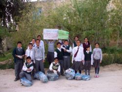 Öğrenciler, Köyde Temizlk Çalışması Yaptı