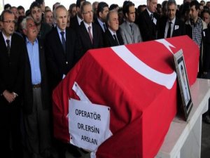 Doktoru para için öldürmüş!