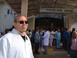 Fethiye'deki Doktorlar Öldürülen Meslektaşları İçin Eylem Yaptı