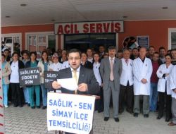 Doktor Cinayeti Simav’da Protesto Edildi