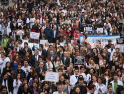 Meslektaşları, Dr. Ersin Arslan İçin Yürüdü