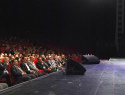 Memurlardan Kutlu Doğum'a Özel Anma