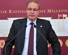 CHP'li Öztrak: “BAKANLAR TELAŞTA”