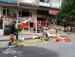 İş Yerinde Biriken Gaz Bomba Gibi Patladı