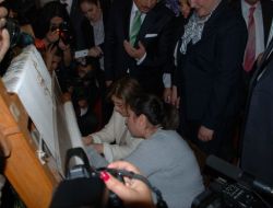 Bakan 'Çocuk Yüzlü Ödüller' Törenine Katıldı