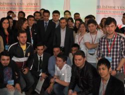 Türkiye'nin Farklı İllerinden Gelen Gençler Hakkari'de Buluştu