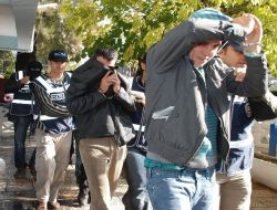 Uyuşturucu Sevkiyatına  Polis Memuru Ve Eşi Eskortluk Yapmış!