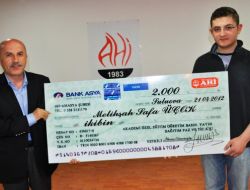 Ygs'de Derece Yapan Öğrenciler Ödüllendirildi