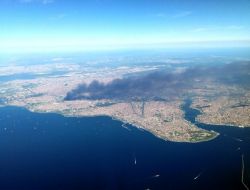 Zeytinburnu’ndaki Yangın Uçaktan Böyle Göründü