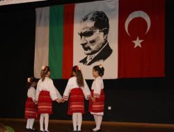 Sofya’daki Türk Çocukları, 23 Nisan Programında Doyasıya Eğlendi