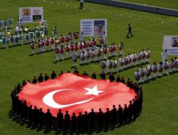 Çocuklar, 23 Nisan Kutlamalarında Obeziteye Dikkat Çekti