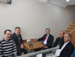 Vali Güner, Boş Zamanlarını Halkın İçinde Değerlendiriyor