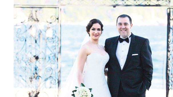 Ata Demirer de evlendi!