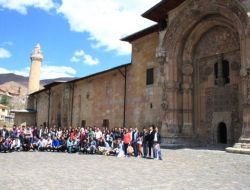 Üniversite Öğrencileri, Divriği Ulucami'yi Ziyaret Etti