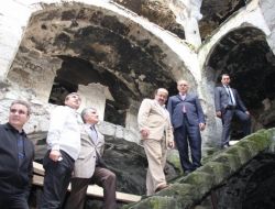 Vali Kızılcık, Alacahan’daki Restorasyonun Hızlandırılmasını İstedi