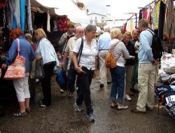 Manavgat'ta Pazarcı Esnafı Turizm Sezonundan Memnun Kalmadı