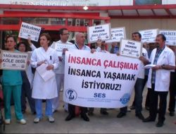Sağlık Çalışanlarından 'Tuvalet' Eylemi