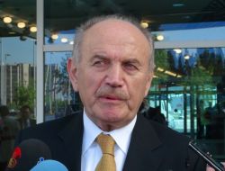 Topbaş: Minibüsleri Tamamen Kaldırmak Gibi Bir Niyetimiz Yok