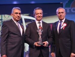 Anadolu Isuzu, Yılın En İyi Küçük Otobüs Üreticisi Ödülüne Layık Görüldü