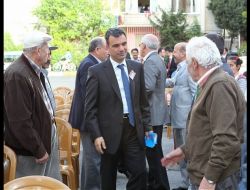 Eyüp Belediye Başkanı Kavuncu, İski Blokları’nı Ziyaret Etti