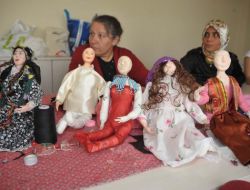 Altındağlı Kadınlar Kitre Bebek Yapmayı Öğreniyor