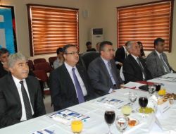 Lekesiz: İş Adamları İşsizliğin Azalmasında Önemli Çalışmalar Yapıyor